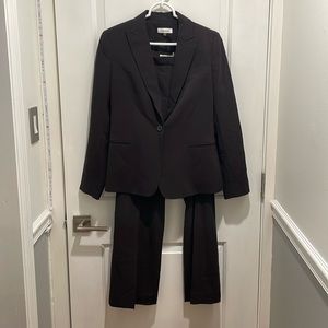 Calvin Klein business suit size 6 P, chocolate brown